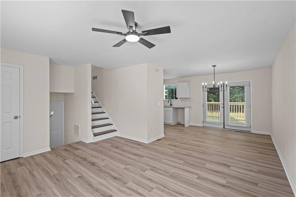 Atlanta, GA 30349,5549 Pine Gate DR