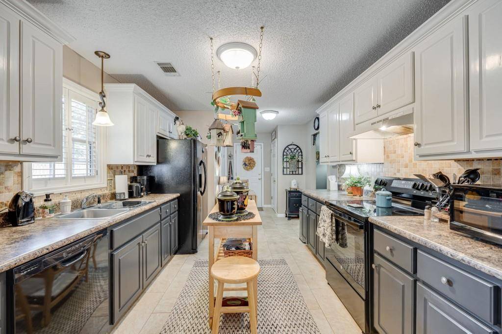 Winder, GA 30680,628 Huntington TRCE