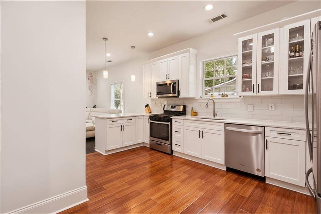 Atlanta, GA 30344,1292 Eubanks AVE