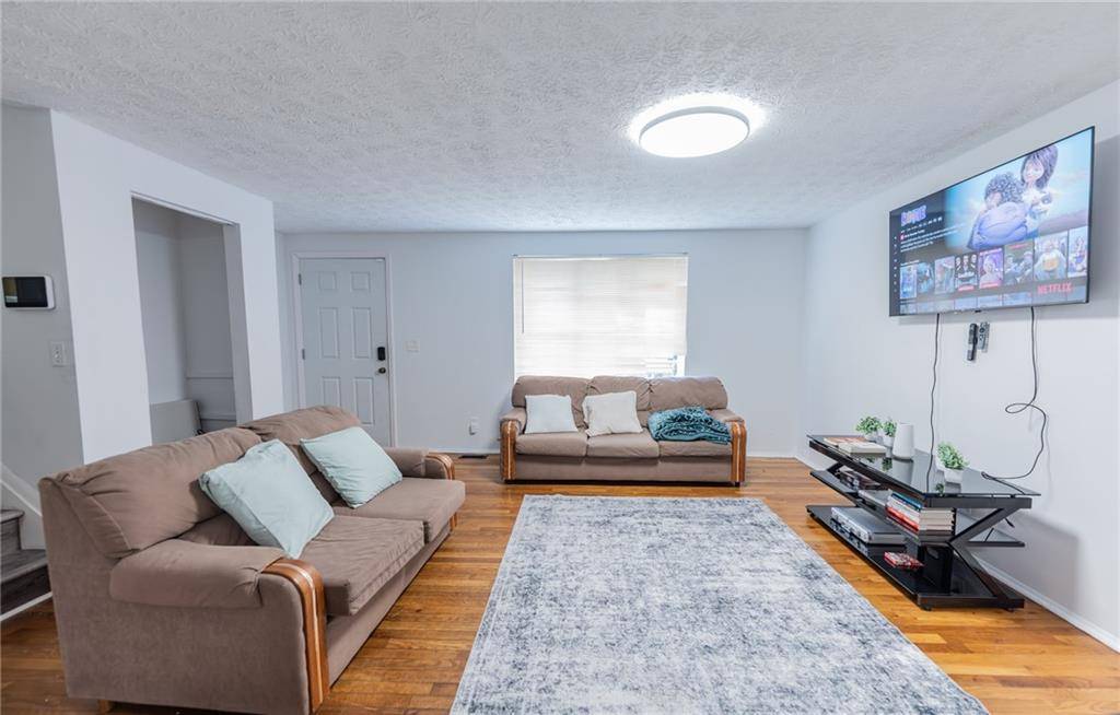 Stone Mountain, GA 30088,2080 Countydown LN