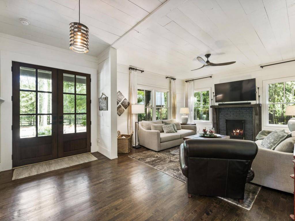 Milton, GA 30004,3245 Longstreet RD