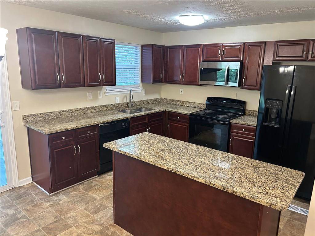 Stone Mountain, GA 30083,1214 Mannbrook DR