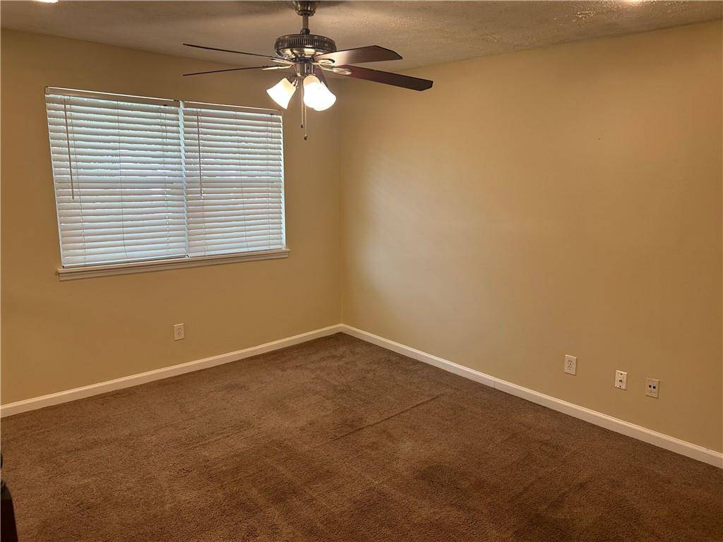 Stone Mountain, GA 30083,1214 Mannbrook DR