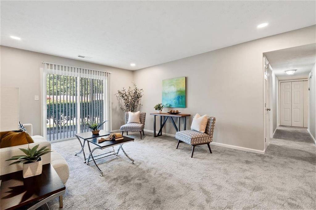 Atlanta, GA 30337,1701 Hawthorne AVE