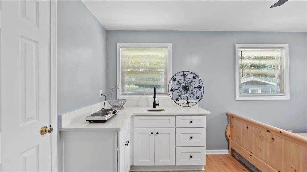 Sugar Hill, GA 30518,804 Buford HWY #B