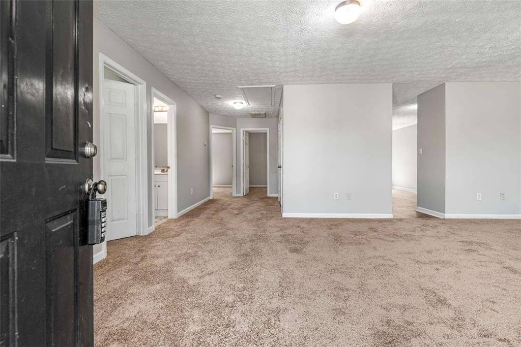 Griffin, GA 30223,588 Elles WAY