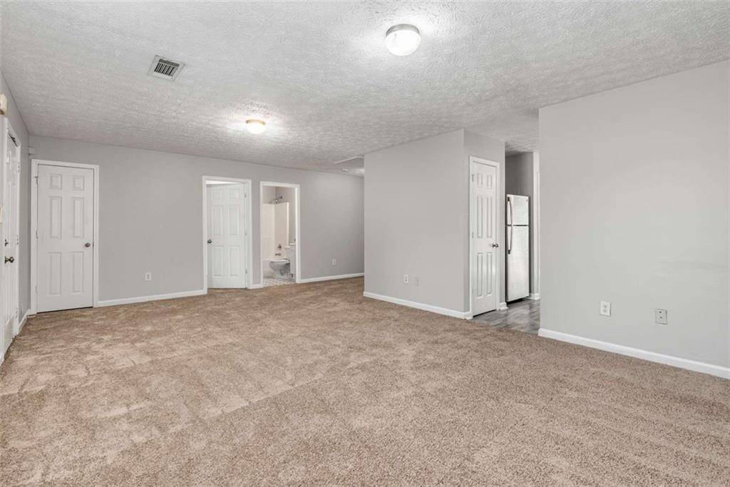 Griffin, GA 30223,588 Elles WAY