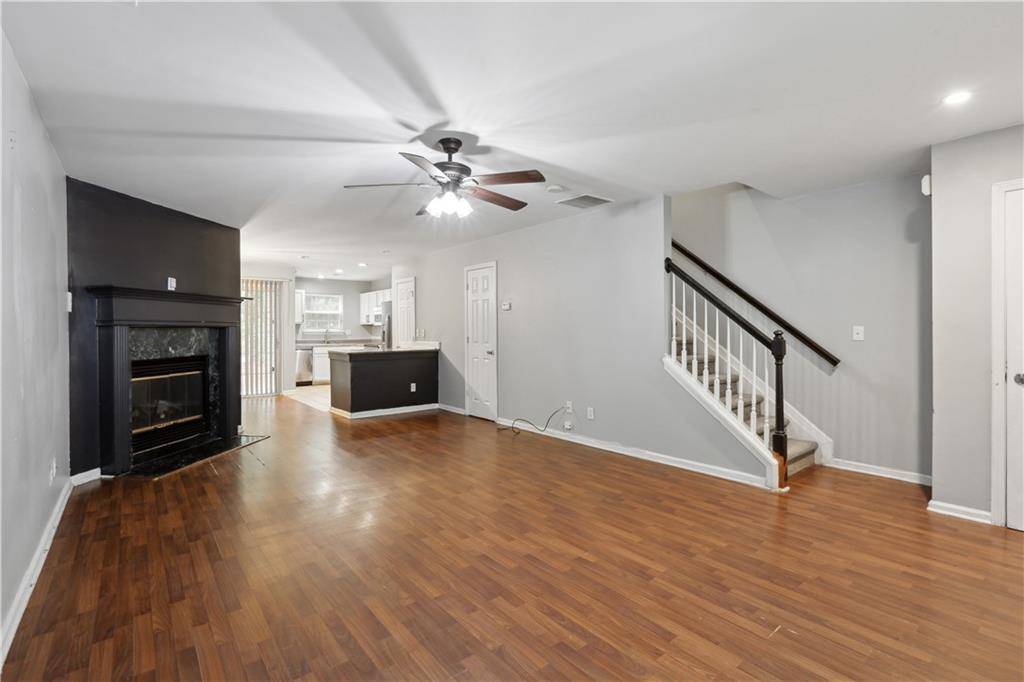 Atlanta, GA 30311,1823 Devon DR #1823