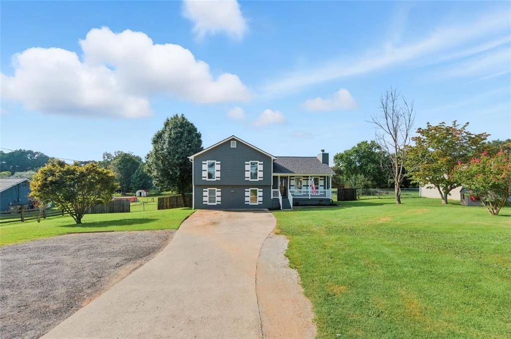 Winder, GA 30680,218 CARL CEDAR HILL RD