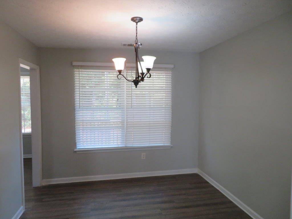 Austell, GA 30168,185 S Barbara LN