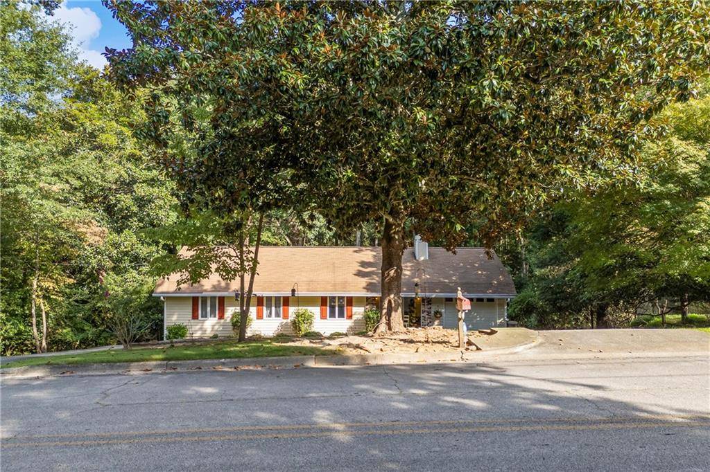 Gainesville, GA 30501,684 Honeysuckle RD