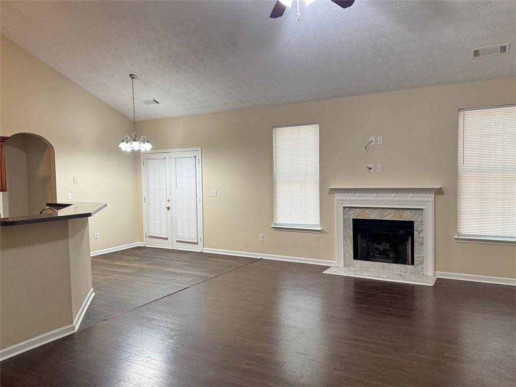 Union City, GA 30291,5736 LAKESIDE DR