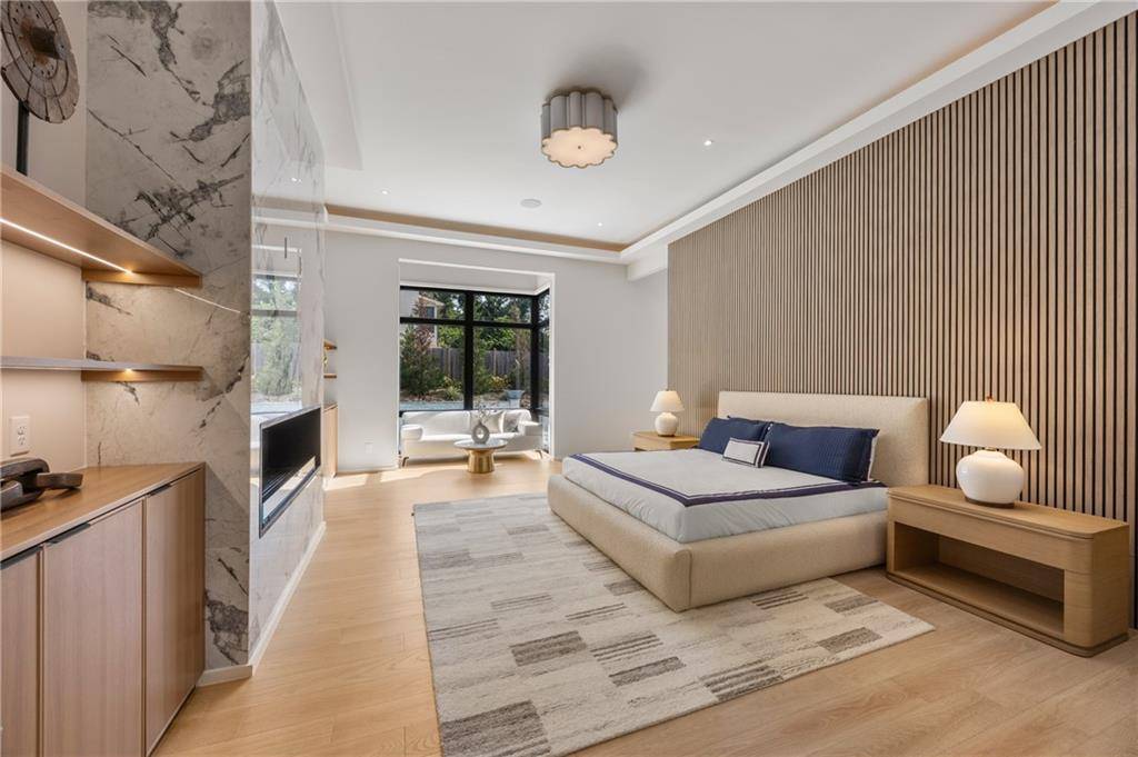 Marietta, GA 30068,4232 Edgewood CT