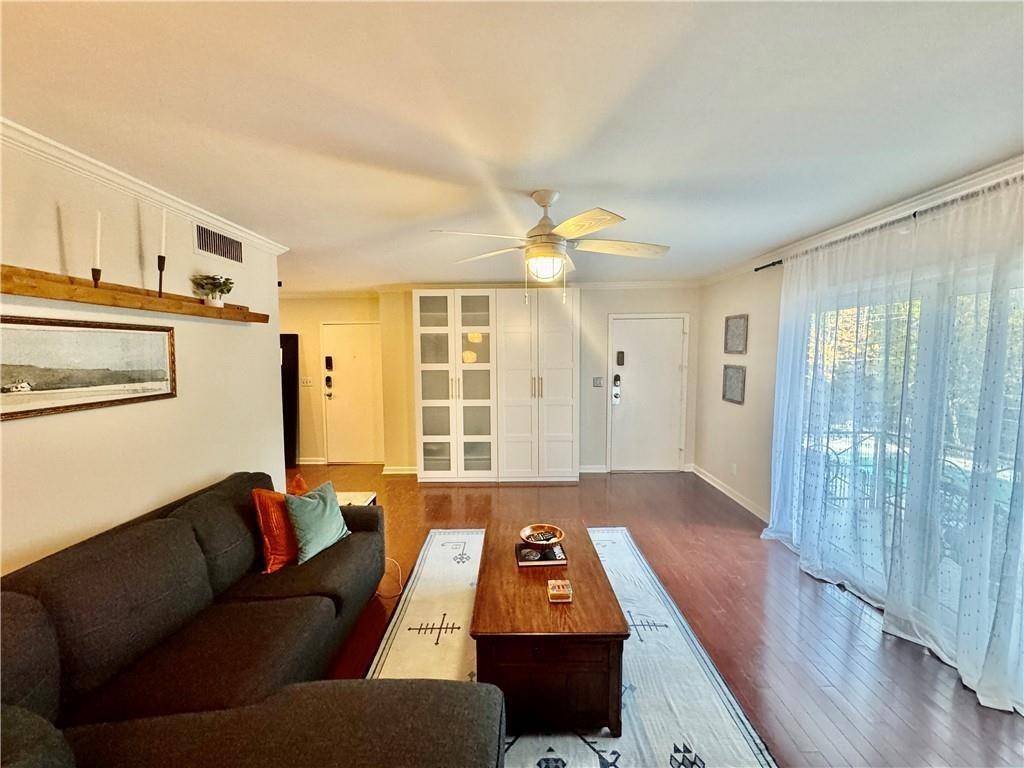 Atlanta, GA 30324,1230 Woodland AVE NE #4
