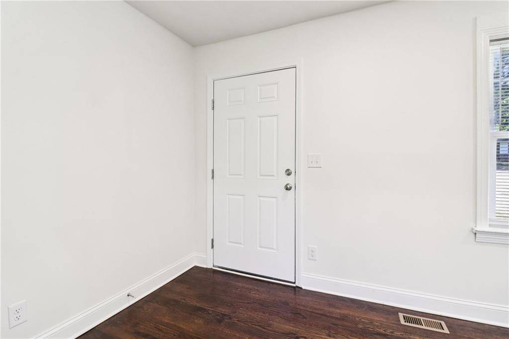 Mableton, GA 30126,914 Clay RD SW