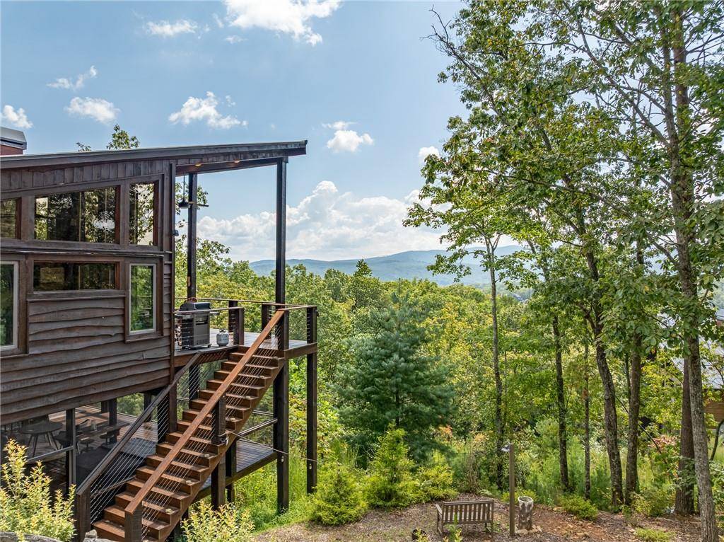 Blue Ridge, GA 30513,220 Firefly RD