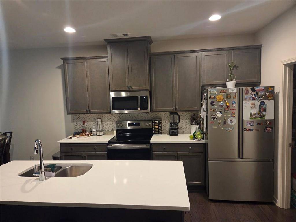 Stone Mountain, GA 30083,5189 MADELINE PL