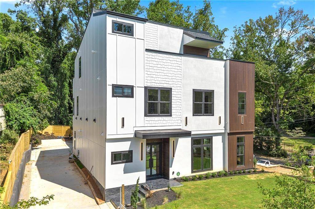 Atlanta, GA 30328,320 Hammond DR