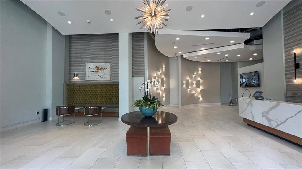 Atlanta, GA 30305,250 Pharr RD NE #603