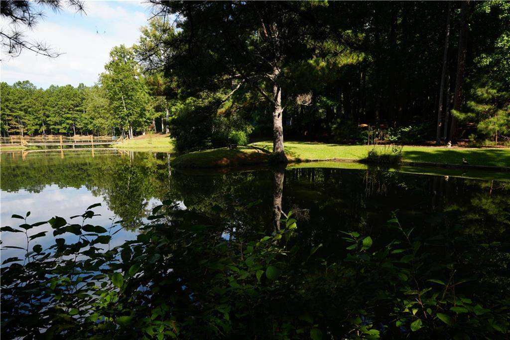 Woodstock, GA 30188,402 W Leslie CT