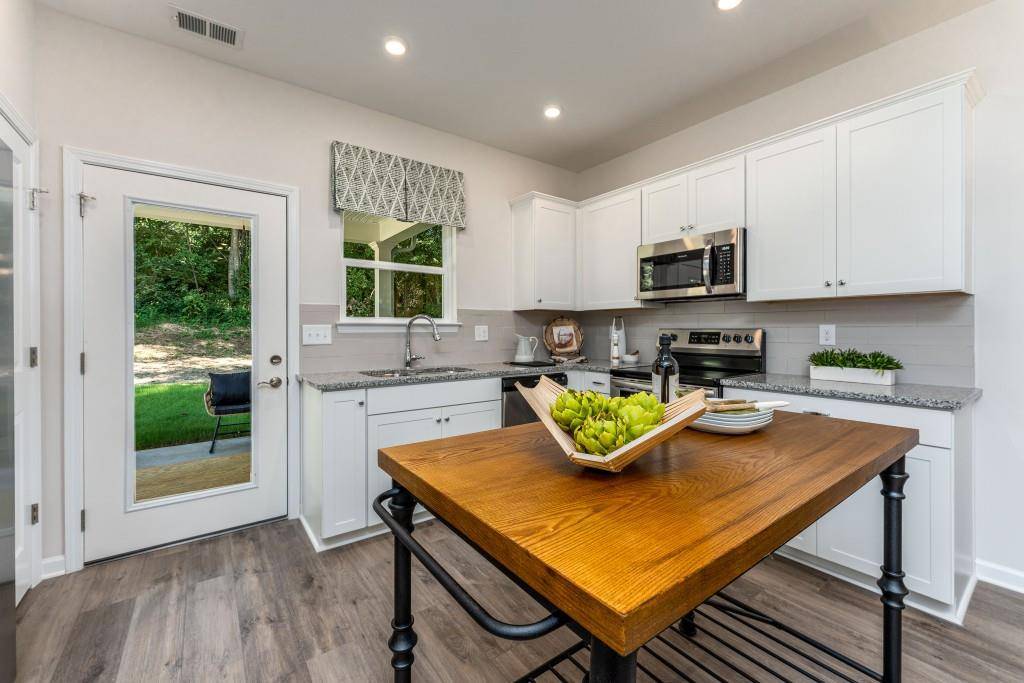 Calhoun, GA 30701,120 Fair Oak LN
