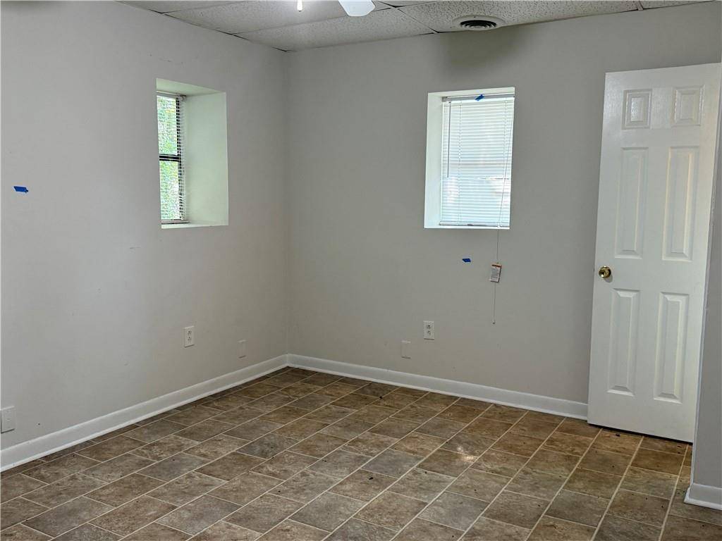 Snellville, GA 30039,8439 Lake DR