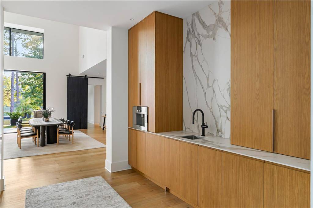 Atlanta, GA 30307,1572 Clifton RDG