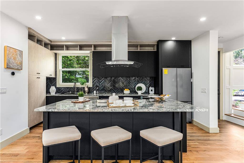 Atlanta, GA 30305,335 Eureka DR NE