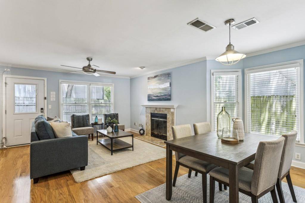 Atlanta, GA 30318,1002 Defoors LNDG NW