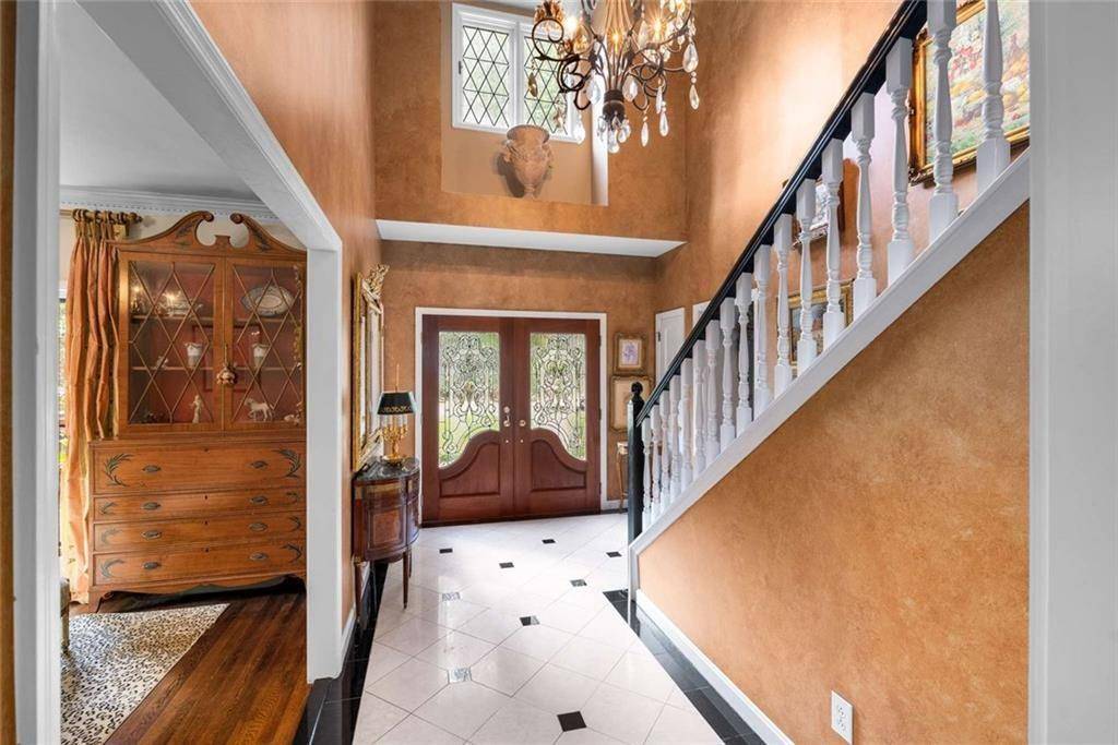 Atlanta, GA 30328,760 Weatherly LN NW