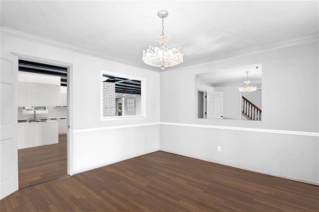 Atlanta, GA 30328,965 Heards Ferry RD