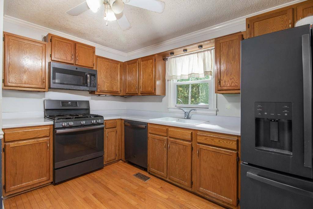 Douglasville, GA 30134,153 Stratford DR