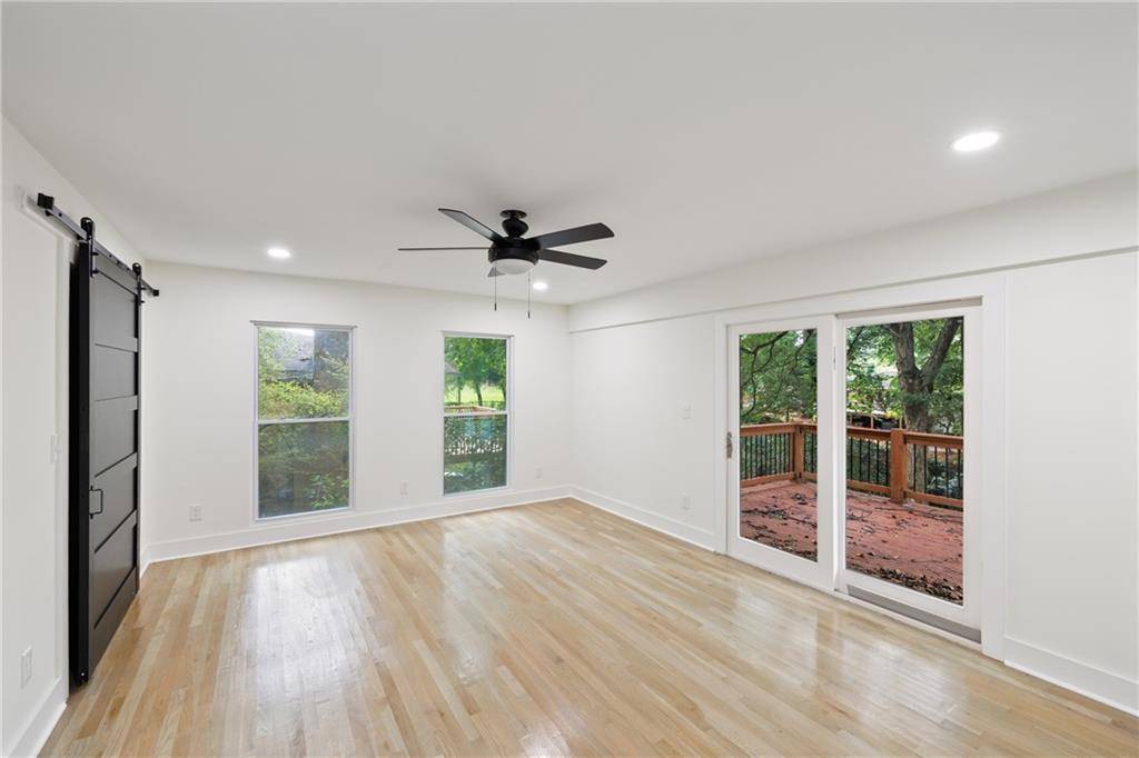 Atlanta, GA 30328,621 Hammond DR