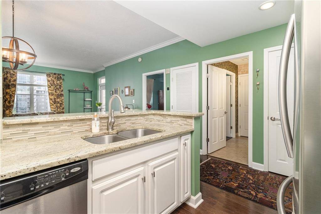 Atlanta, GA 30309,1101 Juniper ST NE #822