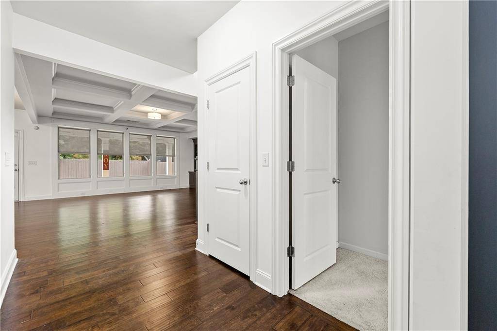 Smyrna, GA 30082,119 Still Pine BND