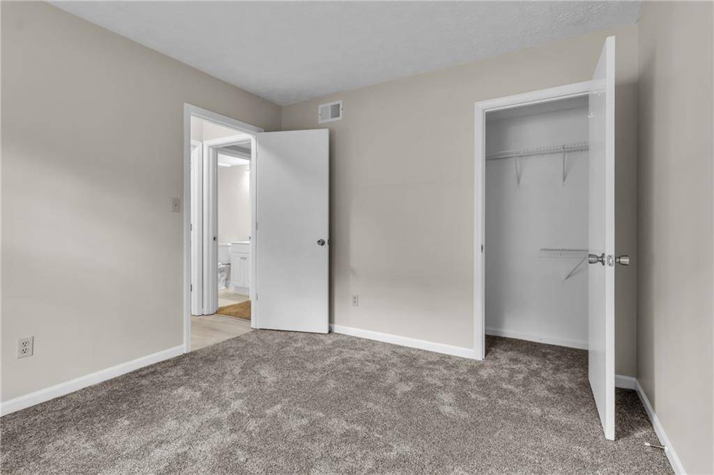 Marietta, GA 30068,3040 Clearbrook DR