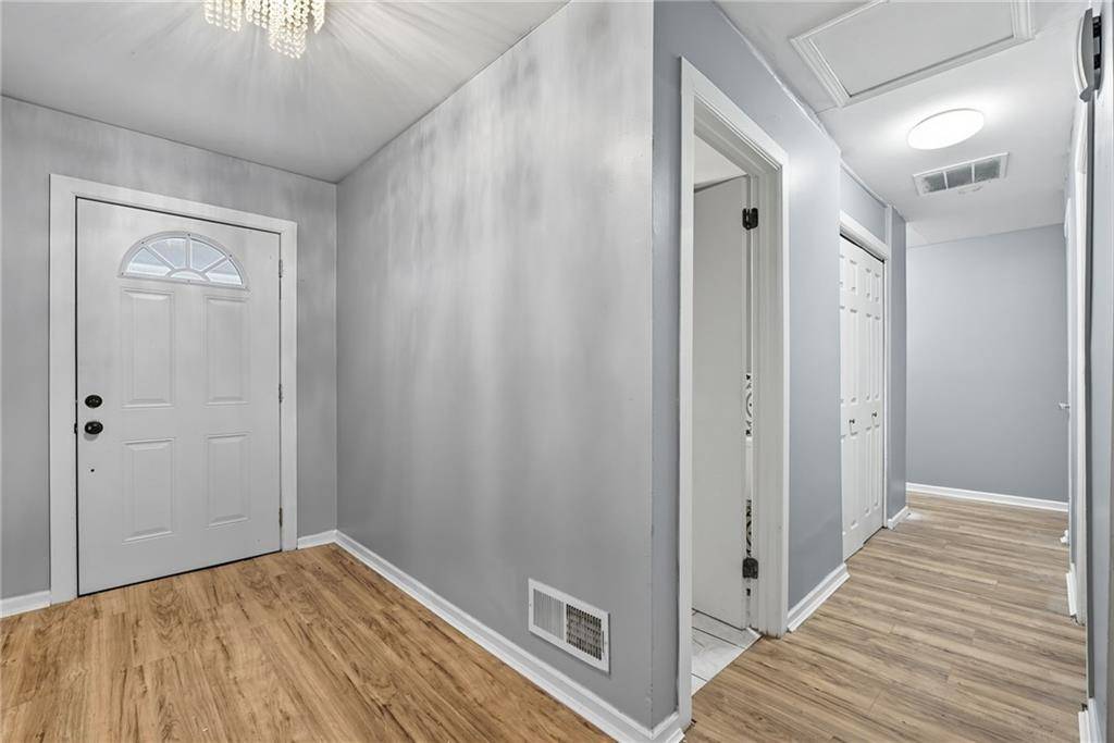 Decatur, GA 30035,2393 Winshire DR