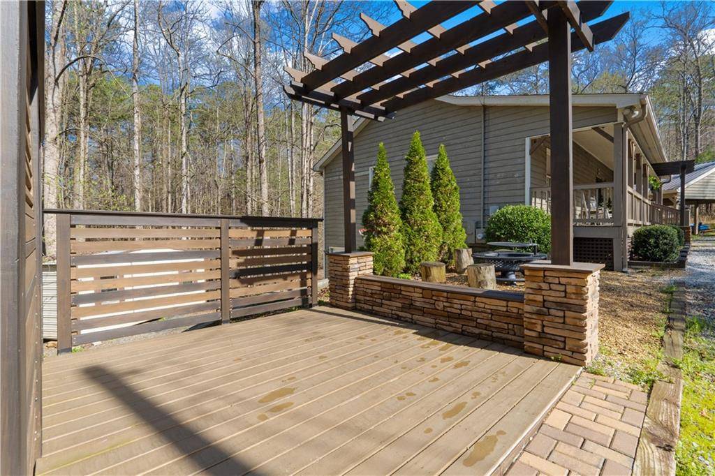 Ellijay, GA 30540,229 Darien WAY