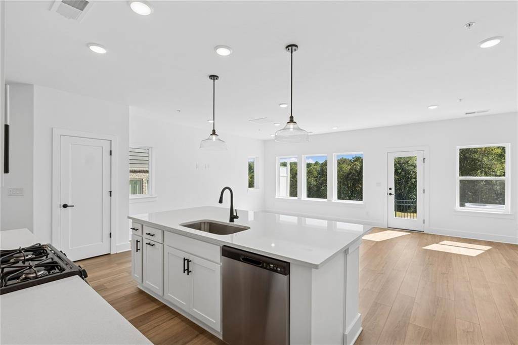 Canton, GA 30114,170 Redbud Road