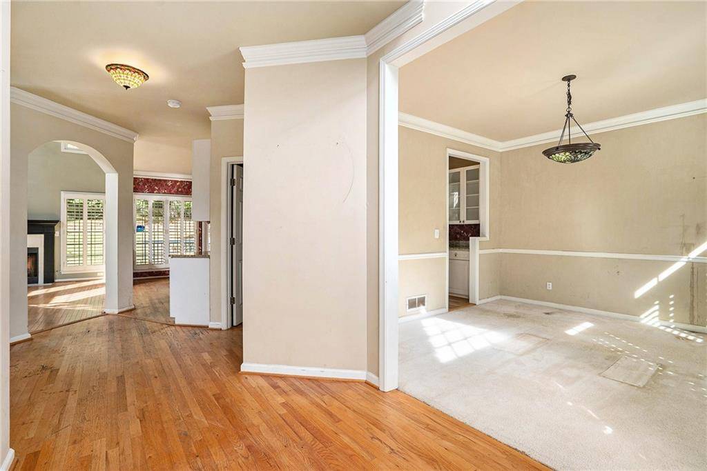 Woodstock, GA 30189,1001 Deer Hollow DR
