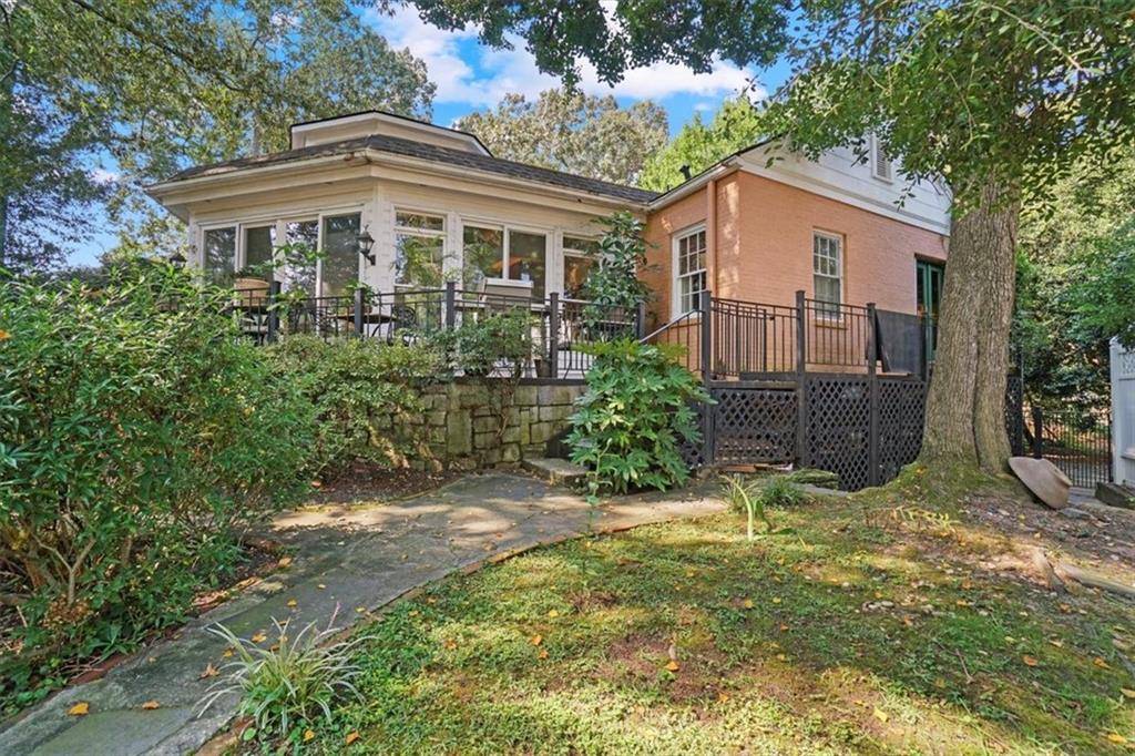 Atlanta, GA 30305,3061 Peachtree DR NE