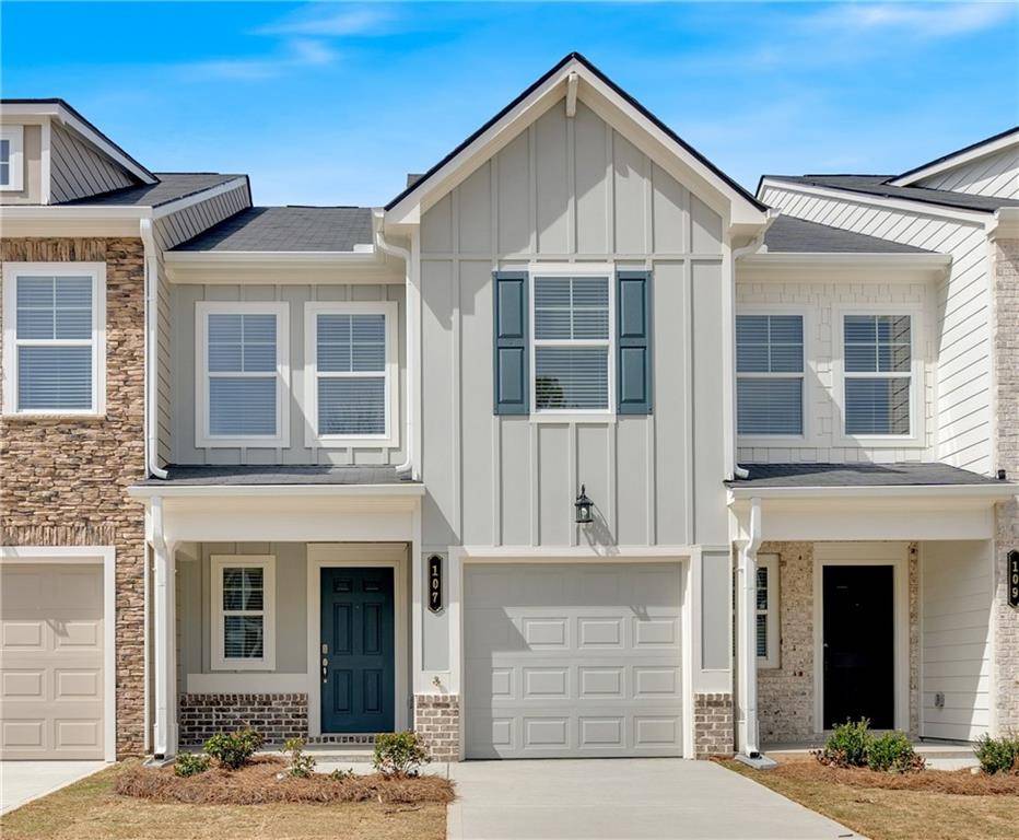 Adairsville, GA 30103,107 Village Green DR