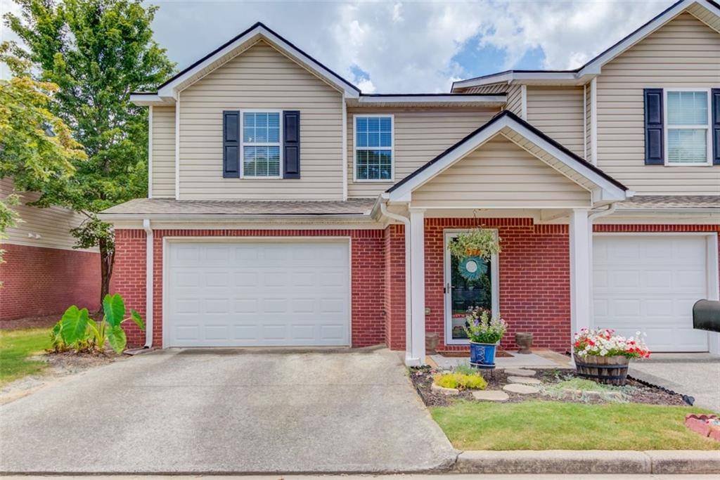 Loganville, GA 30052,152 TARA COMMONS DR