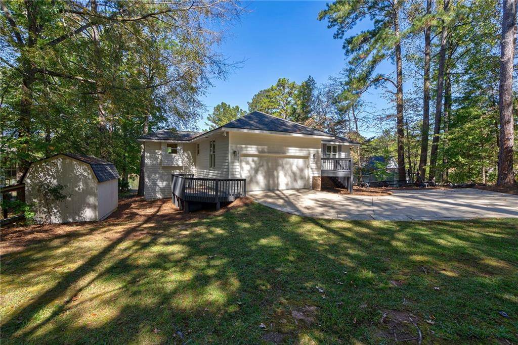 White Plains, GA 30678,1691 White Oak DR