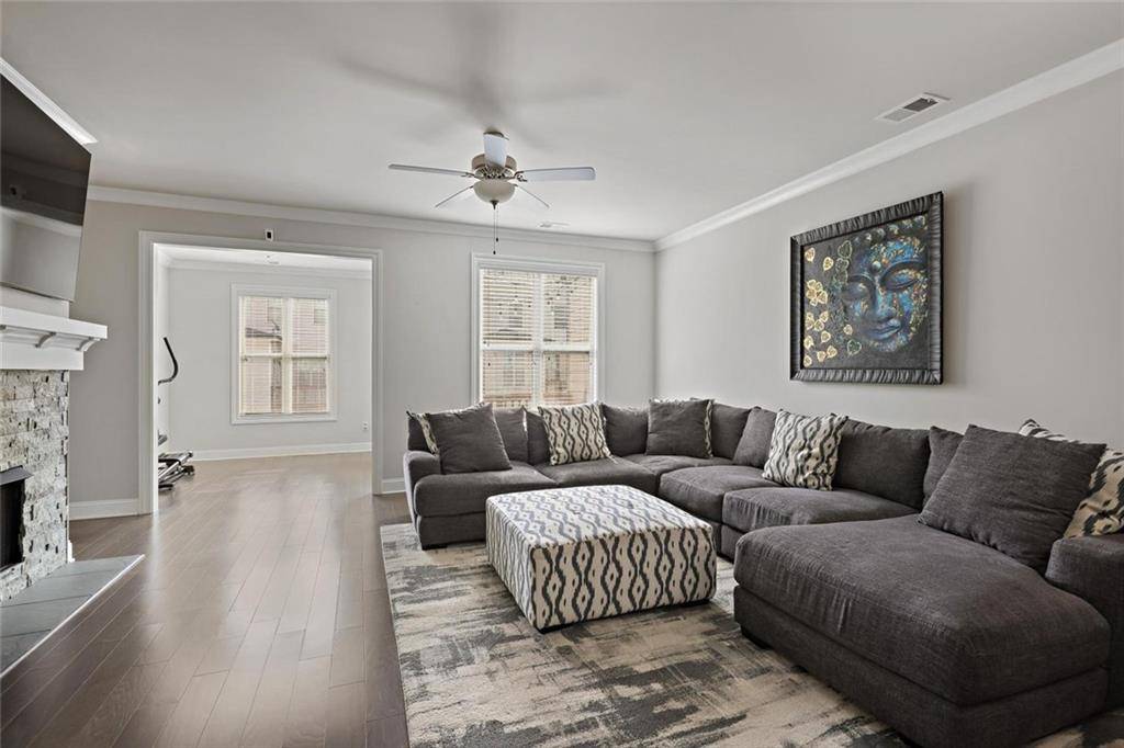 Alpharetta, GA 30022,1097 Township SQ