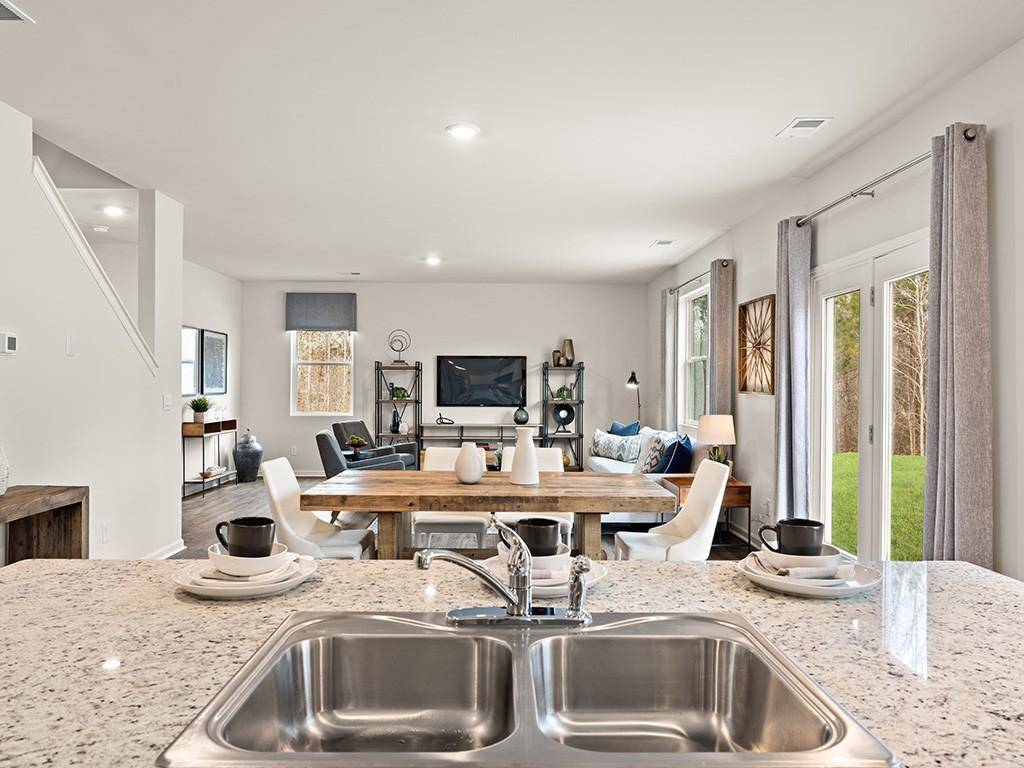 Fairburn, GA 30213,8222 Elkhorn DR