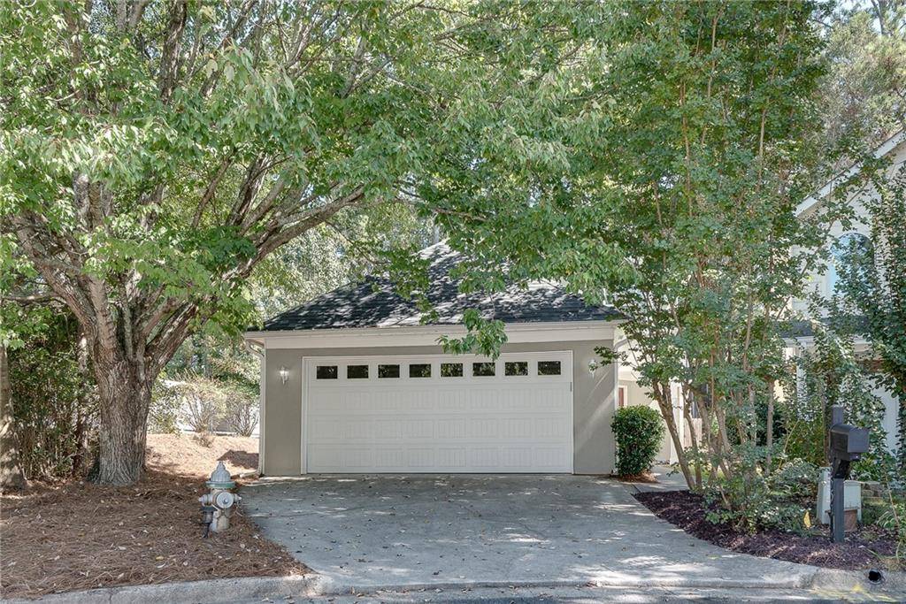 Alpharetta, GA 30005,5557 BRIDGE POINTE DR