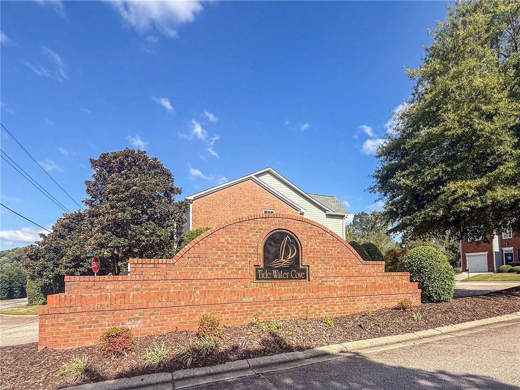 Flowery Branch, GA 30542,6461 Topside AVE