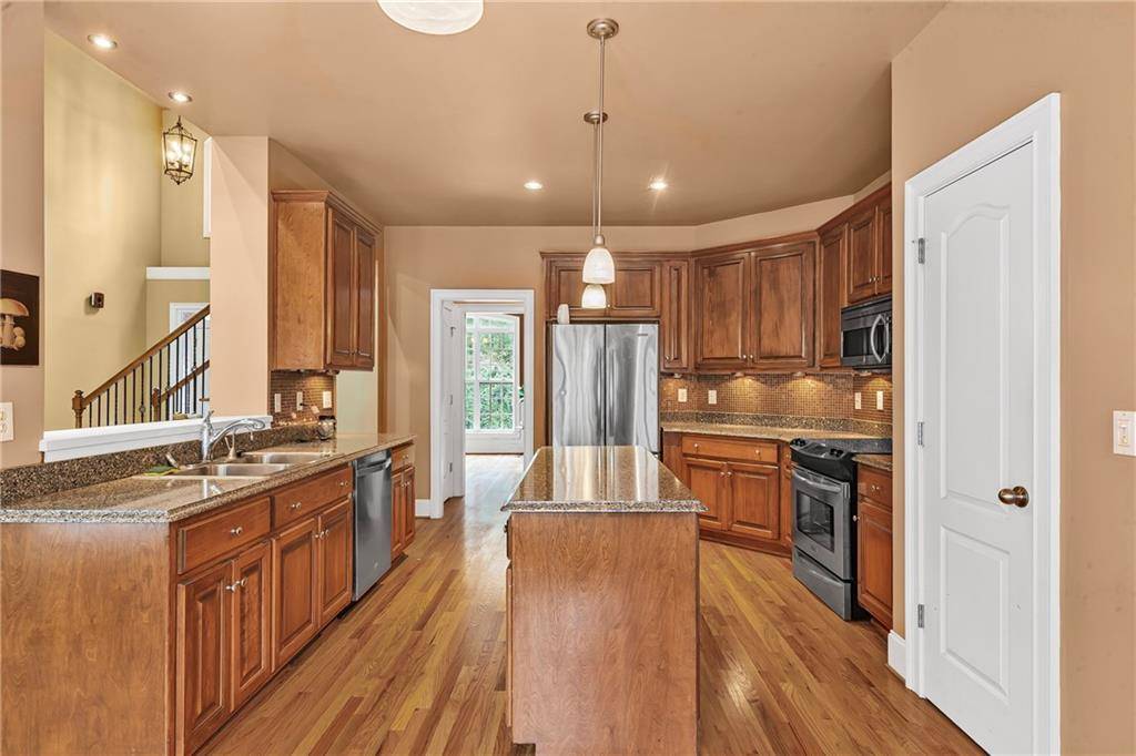 Griffin, GA 30224,933 E Maddox RD