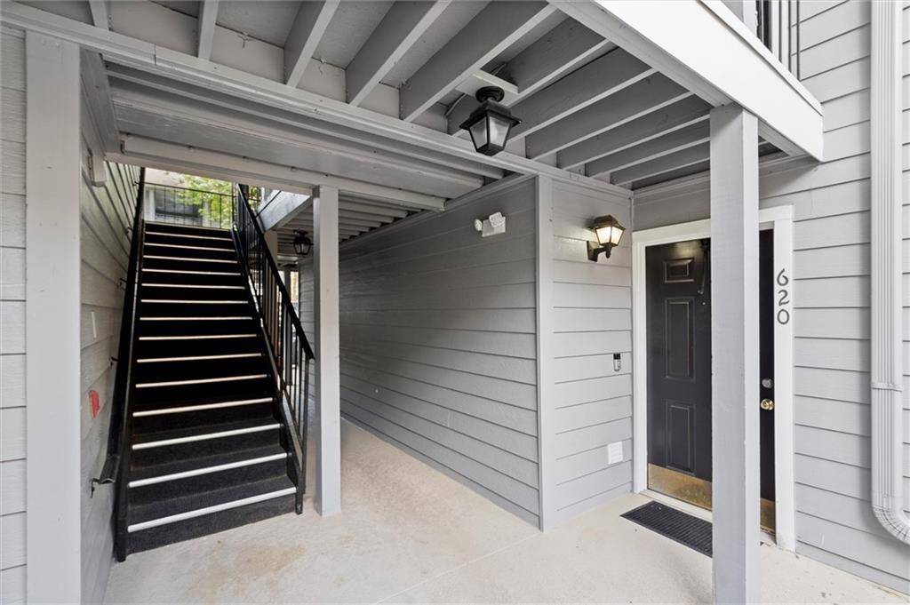 Sandy Springs, GA 30328,620 Granville CT